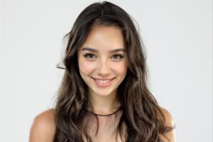 بازیگر هوش مصنوعی تیلی نوروود: ابزار جدید یا تهدید برای انسان‌ها؟