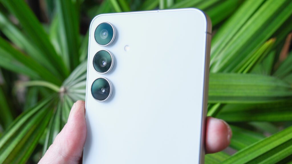 سامسونگ گلکسی S25 FE؛ گوشی هوشمند با امکانات هوش مصنوعی پیشرفته