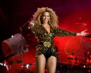 هوش مصنوعی و حقوق کپی رایت: چالش‌ها و فرصت‌ها در صنعت موسیقی