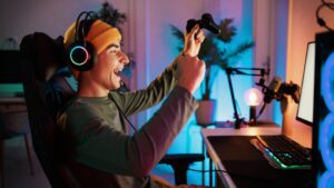 آپدیت جدید انویدیا برای لپ تاپ های گیمینگ عمر باتری را با هوش مصنوعی افزایش می‌دهد