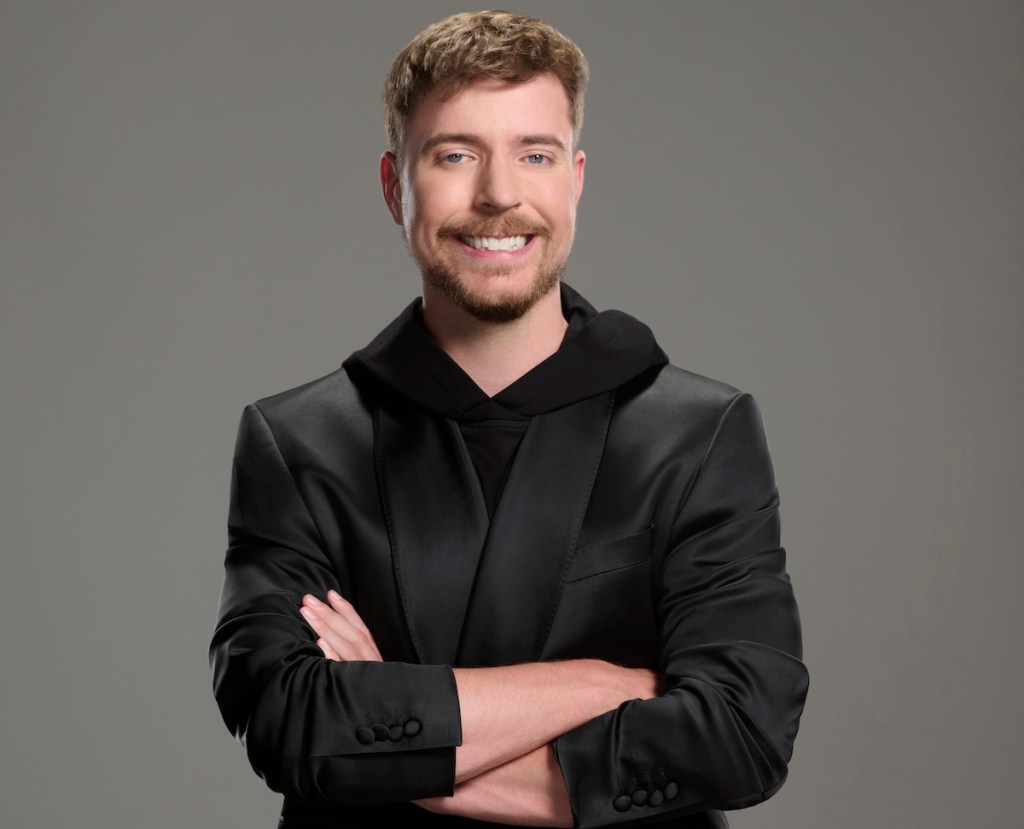 تأثیر هوش مصنوعی بر خالقین محتوا: چالشها و فرصتها تأثیر هوش مصنوعی بر خالقین محتوا: چالشها و فرصتها