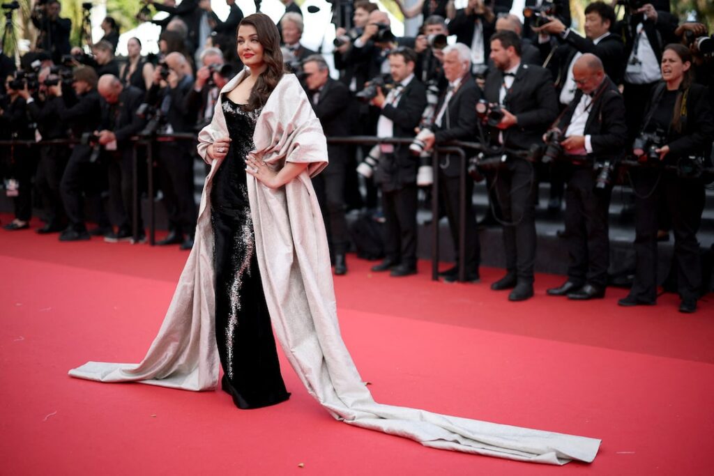 حقوق شخصیت در بالیوود: واکنش ستارهها به تهدیدات هوش مصنوعی حقوق شخصیت در بالیوود: واکنش ستارهها به تهدیدات هوش مصنوعی