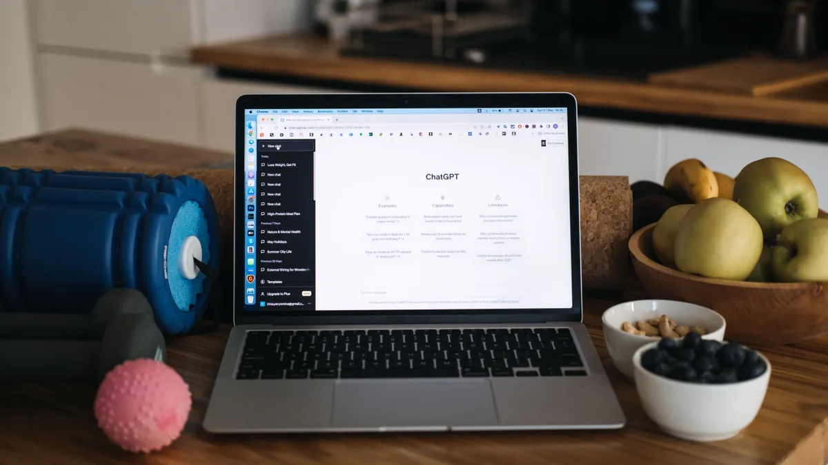 پلتفرمهای هوش مصنوعی OpenAI و جایگزینی Siri با ChatGPT در مک