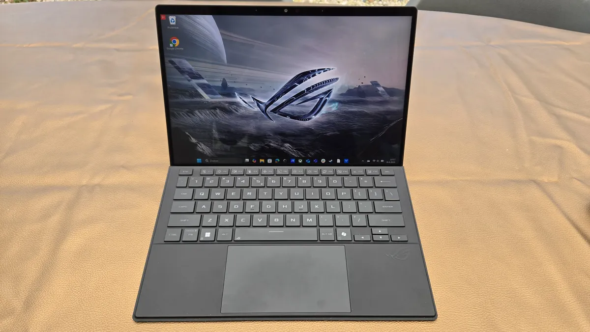 بهترین لپ تاپ گیمینگ سبک و باریک 2025