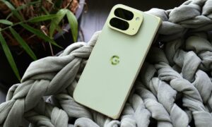 تخفیف ویژه برای گوگل پکسل 10 پرو فولد در بلک فرایدی 2025