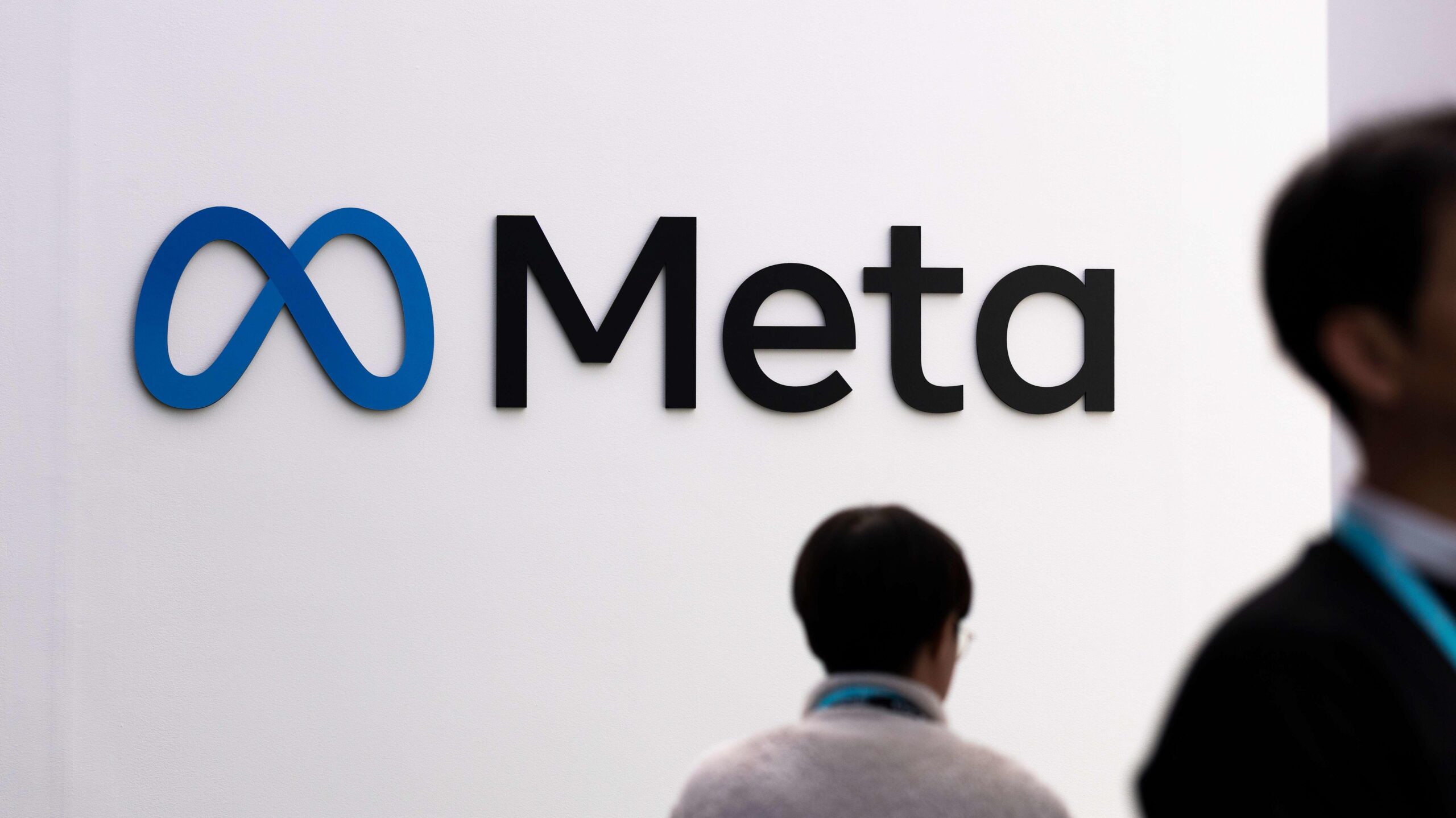 انرژی خورشیدی متا