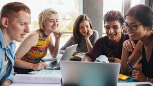 همه چیز درباره قابلیت تازه چت گروهی ChatGPT